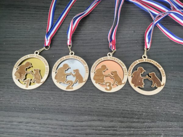 Médaille personnalisée en bois